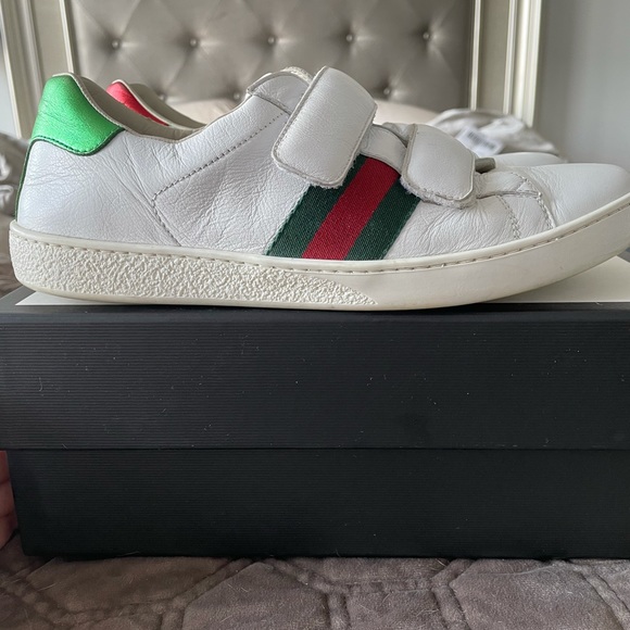Pre owned women’s authentic Gucci Ace Sneaker 37 - Picture 4 of 4